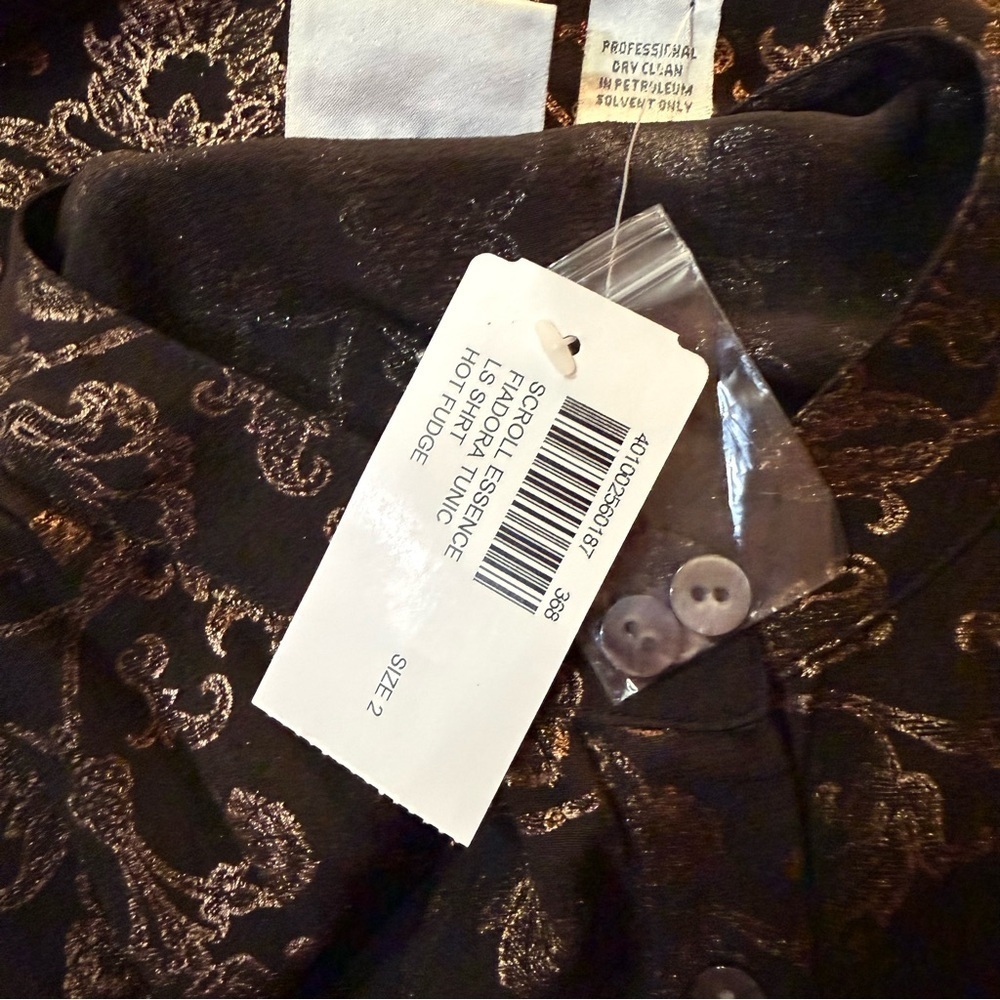 Chico’s 100% Silk Sheer Tunic Blouse Size 2 Black Bronze Floral Long Sleeve - Picture 3 of 10
